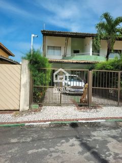 Village a venda com 4 quartos no condomínio Água em Guarajuba Bahia