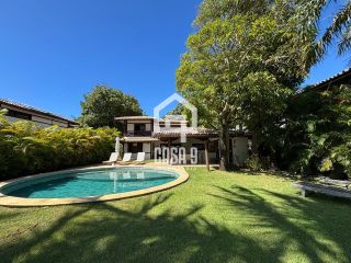 Casa a venda com 6 suítes e piscina privativa mobiliada no Residencial Praia do Forte em Praia do Forte Bahia