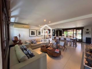 Casa a venda com 6 suítes e piscina privativa mobiliada no Residencial Praia do Forte em Praia do Forte Bahia