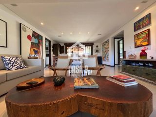 Casa a venda com 6 suítes e piscina privativa mobiliada no Residencial Praia do Forte em Praia do Forte Bahia