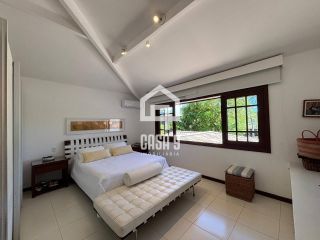 Casa a venda com 6 suítes e piscina privativa mobiliada no Residencial Praia do Forte em Praia do Forte Bahia