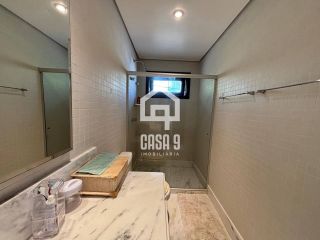 Casa a venda com 6 suítes e piscina privativa mobiliada no Residencial Praia do Forte em Praia do Forte Bahia