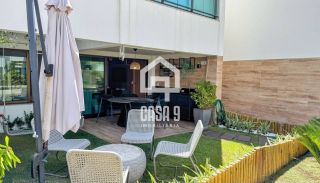 Apartamento garden mobiliado com 3 quartos pé na areia à venda em Itacimirim Bahia