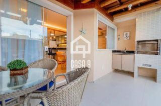 Apartamento Triplex a venda mobiliado com 5 quartos na Praia do Surf em Itacimirim Bahia