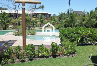 Apartamento térreo a venda com 2 suítes mobiliado no condomínio Vila da Enseada em Praia do Forte Bahia