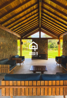 Apartamento superior a venda com 2 quartos mobiliado no condomínio Vila da Enseada em Praia do Forte Bahia