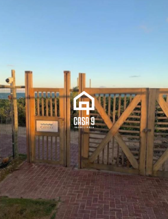 Apartamento superior a venda com 2 quartos mobiliado no condomínio Vila da Enseada em Praia do Forte Bahia