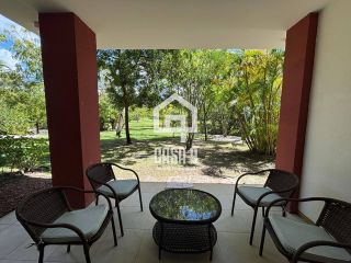 Apartamento térreo a venda com 2 suítes no Village das Acácias Piscinas Naturais Praia do Forte Bahia
