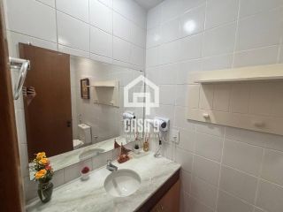 Apartamento térreo a venda com 2 quartos mobiliado próximo da VILA em Praia do Forte Bahia