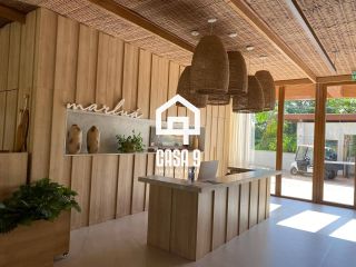 Casa com 4 suítes mobiliada pé na areia piscina privativa no condomínio Marlua em Itacimirim Bahia