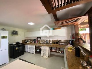 Casa a venda com 4 quartos no condomínio Porto das Baleias em Praia do Forte Bahia