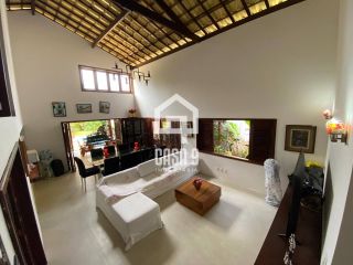 Casa a venda com 4 quartos no condomínio Porto das Baleias em Praia do Forte Bahia