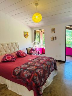 Casa a venda com 5 quartos no condomínio Porto das Baleias em Praia do Forte Bahia