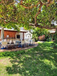 Apartamento superior duplex mobiliado com 4 suítes a venda no condomínio Porto Feliz em Itacimirim Bahia