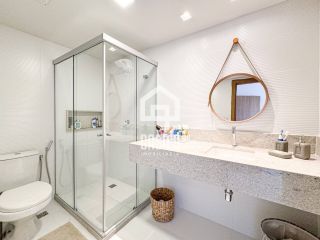 Apartamento superior duplex mobiliado com 4 suítes a venda no condomínio Porto Feliz em Itacimirim Bahia