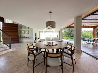 Casa a venda com 6 suítes mobiliada no condomínio Praia Bella em Praia do Forte Bahia