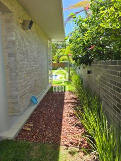 Casa térrea mobiliada com 5 suítes a venda no condomínio Enseada Praia da Espera em Itacimirim Bahia