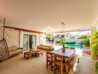 Casa a venda com 6 quartos no condomínio Paraiso em Guarajuba Bahia