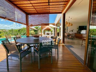 Casa mobiliada com 5 suítes a venda no condomínio Praia Bella em Praia do Forte Bahia