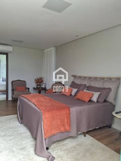 Casa mobiliada com 5 suítes a venda no condomínio Praia Bella em Praia do Forte Bahia