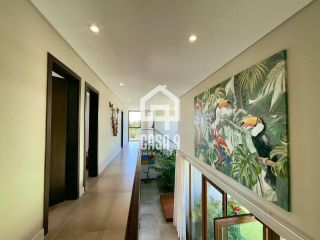 Casa mobiliada com 5 suítes a venda no condomínio Praia Bella em Praia do Forte Bahia