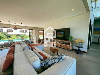 Casa mobiliada com 5 suítes a venda no condomínio Praia Bella em Praia do Forte Bahia