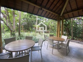 Casa mobiliada com 5 suítes a venda no condomínio Praia Bella em Praia do Forte Bahia