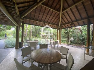 Casa mobiliada com 5 suítes a venda no condomínio Praia Bella em Praia do Forte Bahia