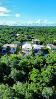 Exclusiva Casa de Alto Padrão na Praia do Forte – 5 Suítes, Piscina e Renda Imediata