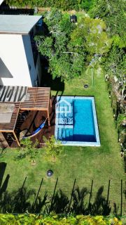 Exclusiva Casa de Alto Padrão na Praia do Forte – 5 Suítes, Piscina e Renda Imediata