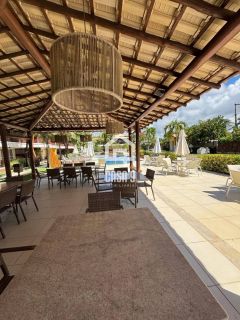 Apartamento superior mobiliado com 3 suítes a venda no condomínio Vila das Flores em Itacimirim Bahia