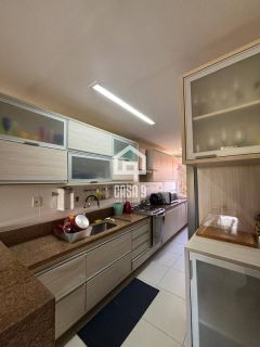 Apartamento superior mobiliado com 3 suítes a venda no condomínio Vila das Flores em Itacimirim Bahia