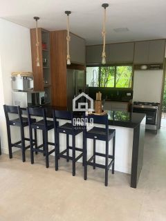 Casa duplex mobiliada com 5 quartos a venda no condomínio Fazenda em Praia do Forte Bahia