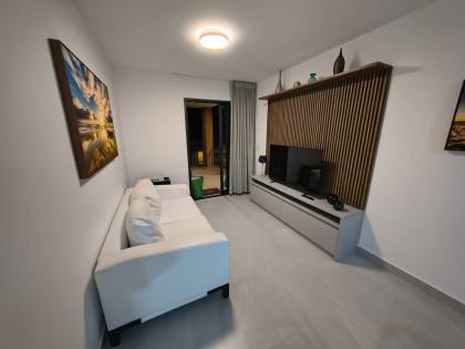 Apartamento terraço mobiliado a venda com 3 quartos (2 suites) na Praia do Surf em Itacimirim Bahia