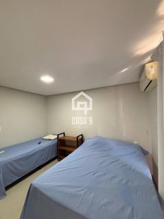 Apartamento superior mobiliado a venda com 2 suítes e varanda na Praia da Espera em Itacimirim Bahia