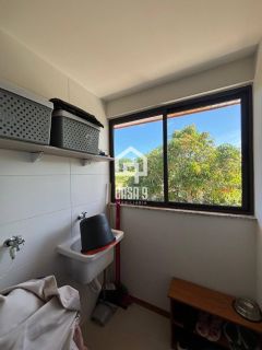 Apartamento superior mobiliado a venda com 2 suítes e varanda na Praia da Espera em Itacimirim Bahia