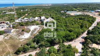 Terreno à venda com 7.735 m² na rua principal de Imbassaí