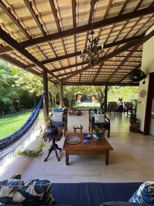 Casa de Condomínio mobiliada a venda com 3 quartos no condomínio Alto da Constancia em Praia do Forte Bahia