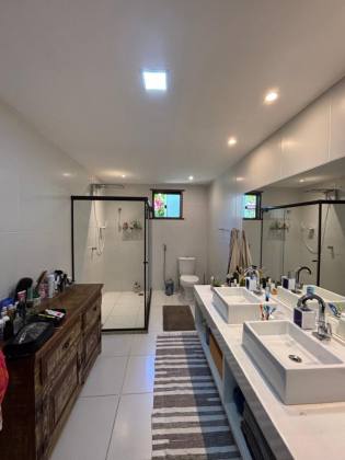 Casa de Condomínio mobiliada a venda com 3 quartos no condomínio Alto da Constancia em Praia do Forte Bahia