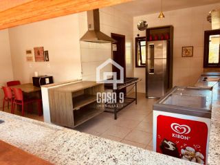 Casa em condomínio próximo da vila para locação anual com 2 suítes em Praia do Forte Bahia