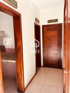 Casa em condomínio próximo da vila para locação anual com 2 suítes em Praia do Forte Bahia