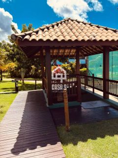 Casa em condomínio próximo da vila para locação anual com 2 suítes em Praia do Forte Bahia