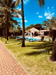 Casa em condomínio próximo da vila para locação anual com 2 suítes em Praia do Forte Bahia