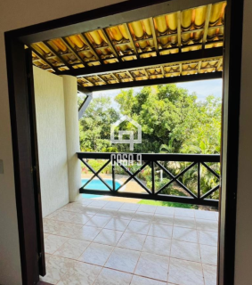 Apartamento para locação anual com 1 suíte na avenida principal de Imbassai Bahia