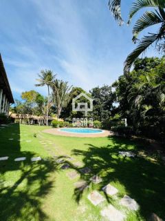 Apartamento para locação anual com 1 suíte na avenida principal de Imbassai Bahia