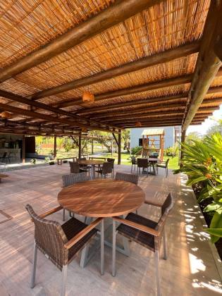 Casa a venda com 3 quartos no condominio Alto da Enseada em Praia do Forte Bahia