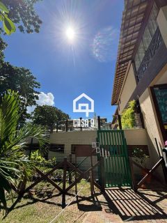Apartamento duplex nascente a venda com 2 suítes no condominio Porto Praia do Forte na Vila de Praia do Forte Bahia
