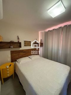 Apartamento duplex nascente a venda com 2 suítes no condominio Porto Praia do Forte na Vila de Praia do Forte Bahia