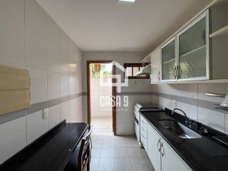Apartamento térreo para locação anual com 1 suíte na vila de Praia do Forte Bahia