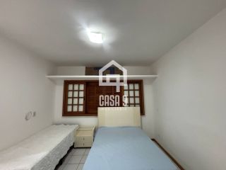 Apartamento térreo para locação anual com 1 suíte na vila de Praia do Forte Bahia